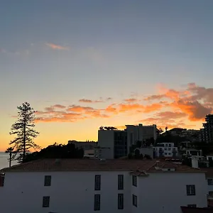 https://marias-sea-cottage.madeira-islandshotels.com